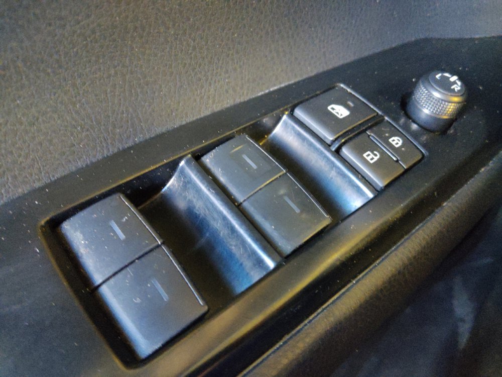 Used 2025 Toyota Camry LE FWD image 27