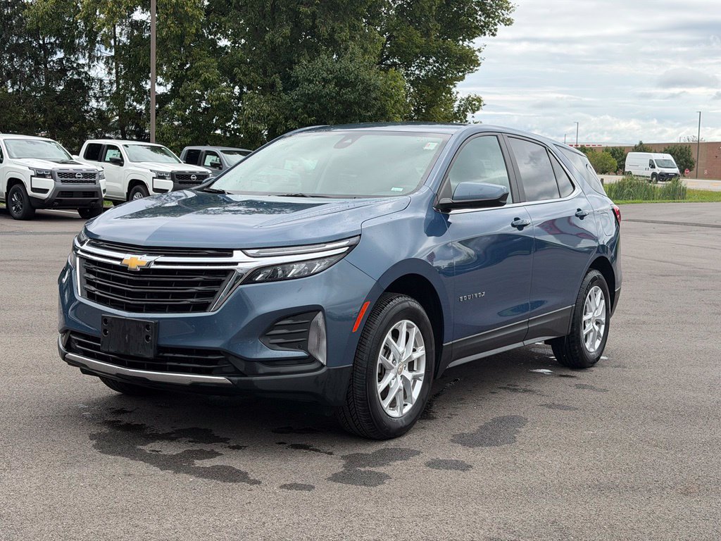 Used 2024 Chevrolet Equinox LT AWD/4WD image 2