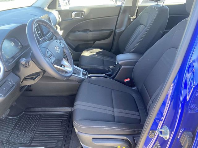 Used 2024 Hyundai Venue SEL image 12