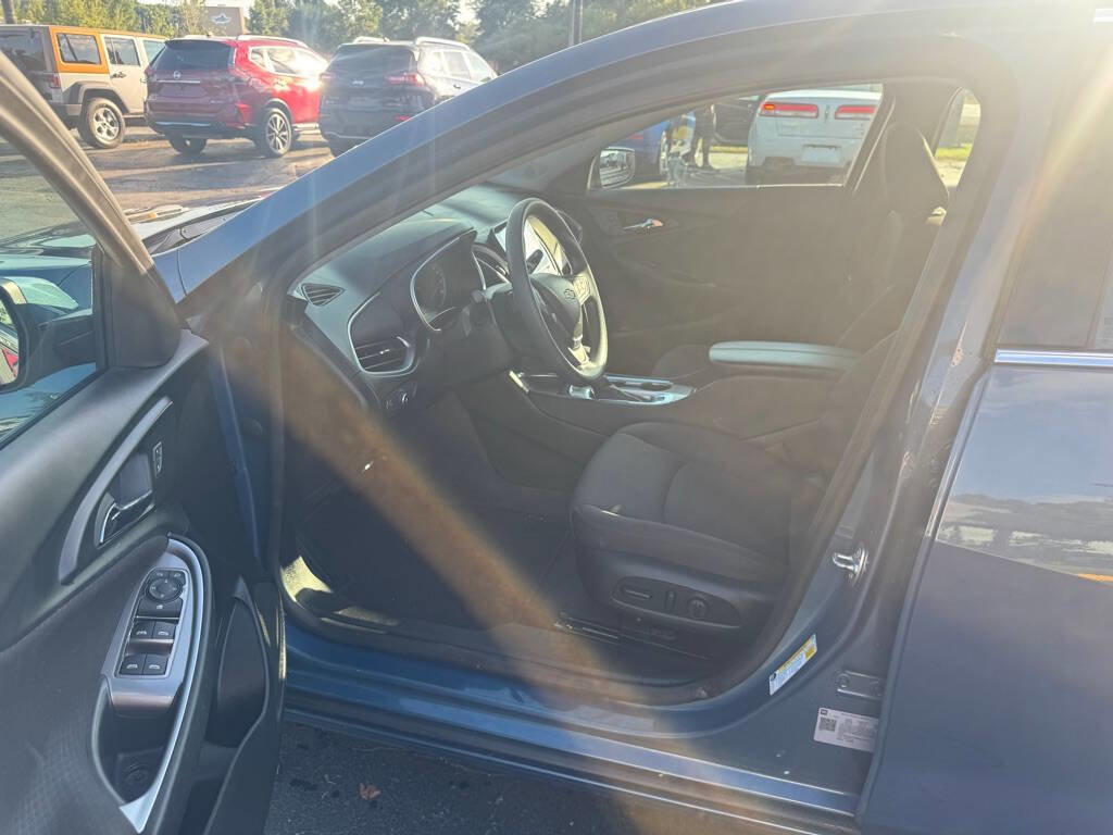 Used 2024 Chevrolet Malibu LT image 10