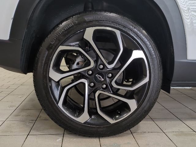 Used 2024 Chevrolet Trax RS w/ Sunroof Package image 19