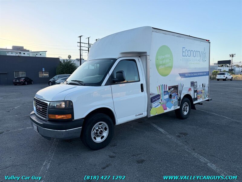 Used 2016 GMC Savana 3500 w/ Chrome Appearance Package RWD image 1