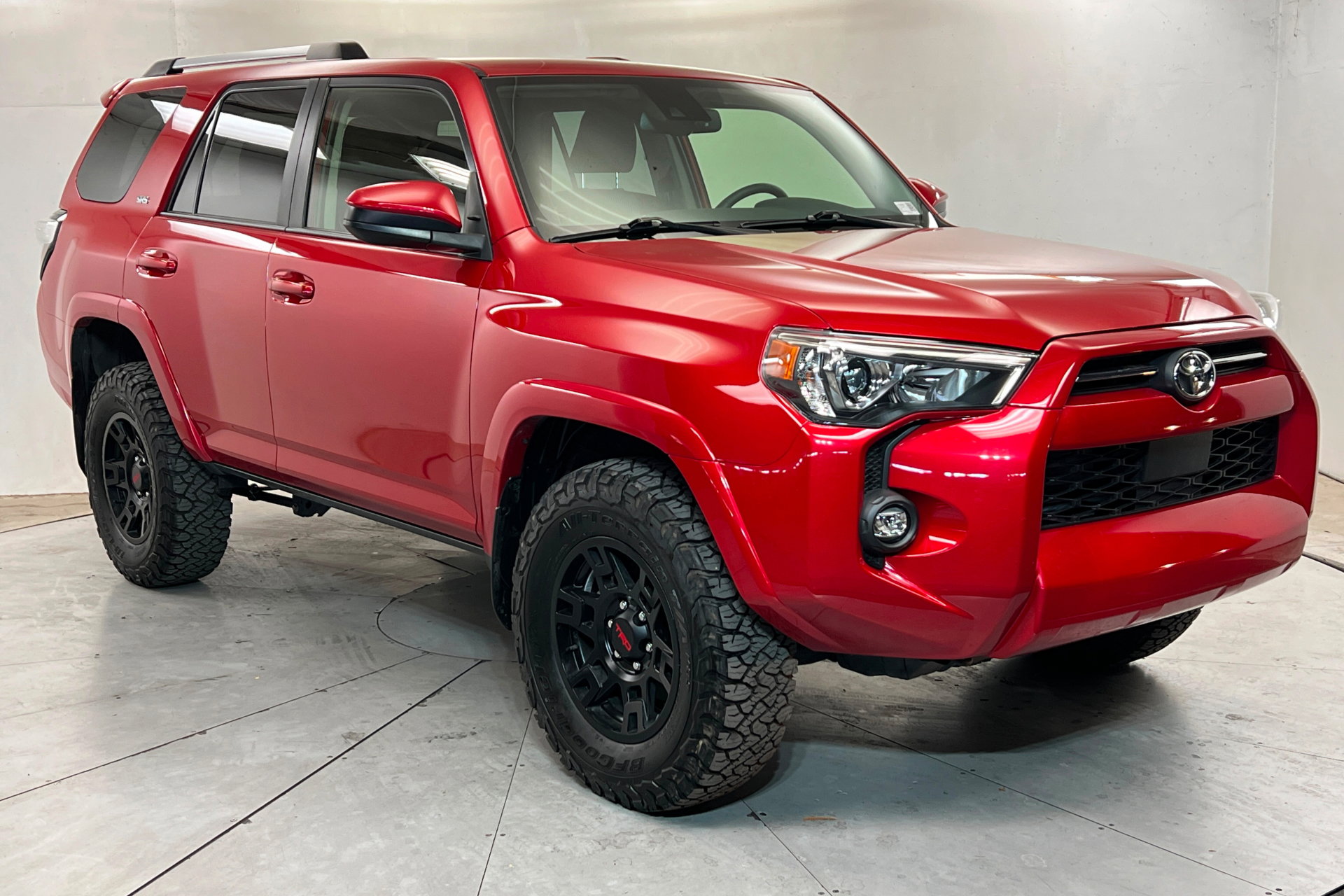 Certified 2023 Toyota 4Runner SR5 AWD/4WD image 8