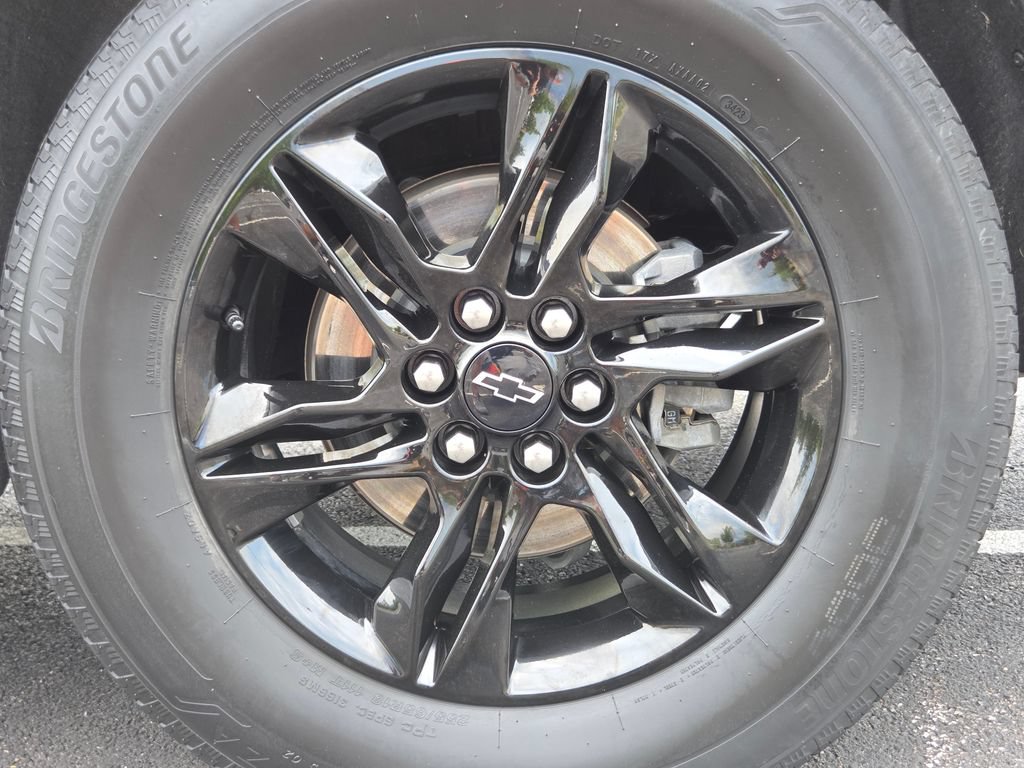 Used 2023 Chevrolet Traverse LS w/ Midnight/Sport Edition FWD image 14