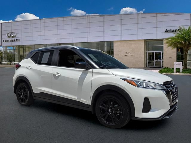 Used 2024 Nissan Kicks SV FWD image 2