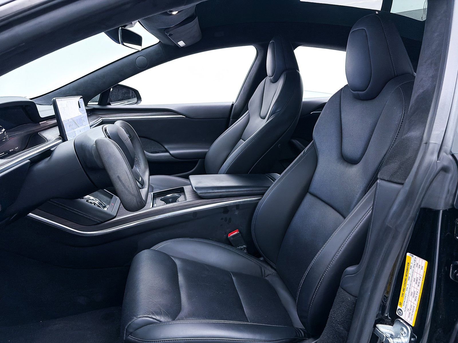 Used 2022 Tesla Model S image 19