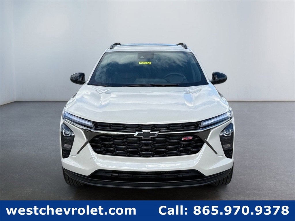 New 2026 Chevrolet Trax RS w/ Sunroof Package image 8