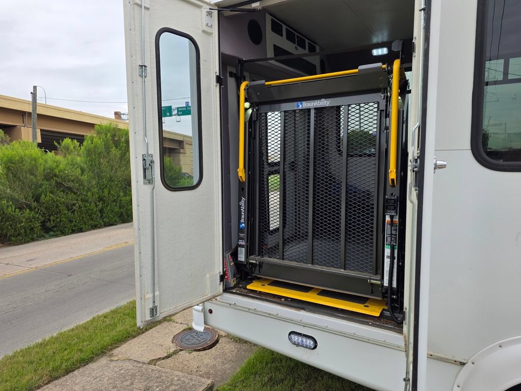 Used 2016 Ford E-350 and Econoline 350 Super Duty w/ Shuttle Bus Prep Package RWD image 49