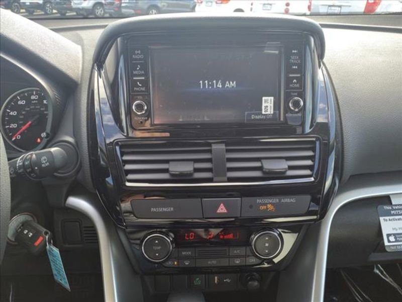 Used 2024 Mitsubishi Eclipse Cross ES image 14