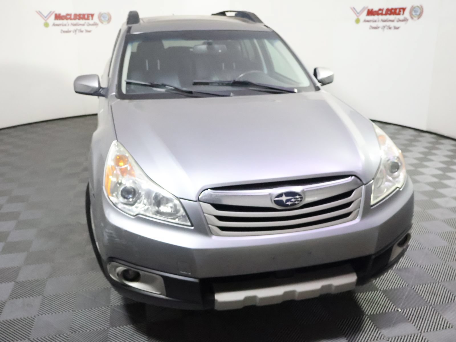 Used 2011 Subaru Outback 2.5i Limited w/ PWR Moonroof Pkg AWD/4WD image 18