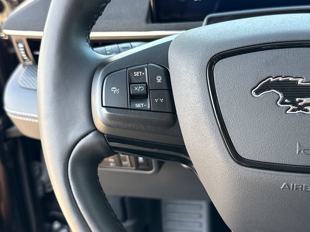 Certified 2025 Ford Mustang Mach-E Select image 15