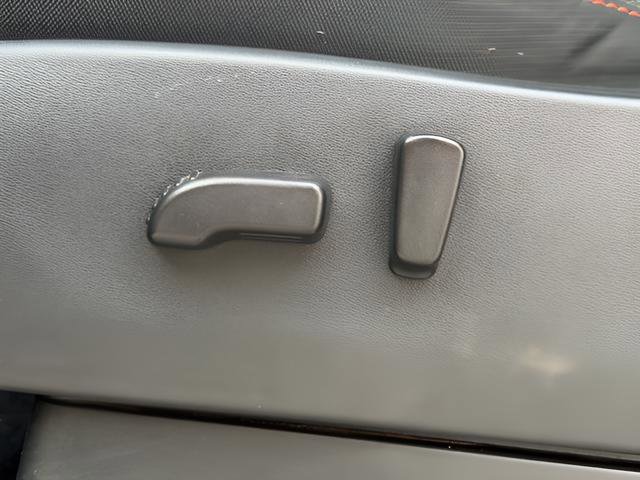 Used 2023 Nissan Frontier PRO-4X w/ Pro Convenience Package image 31