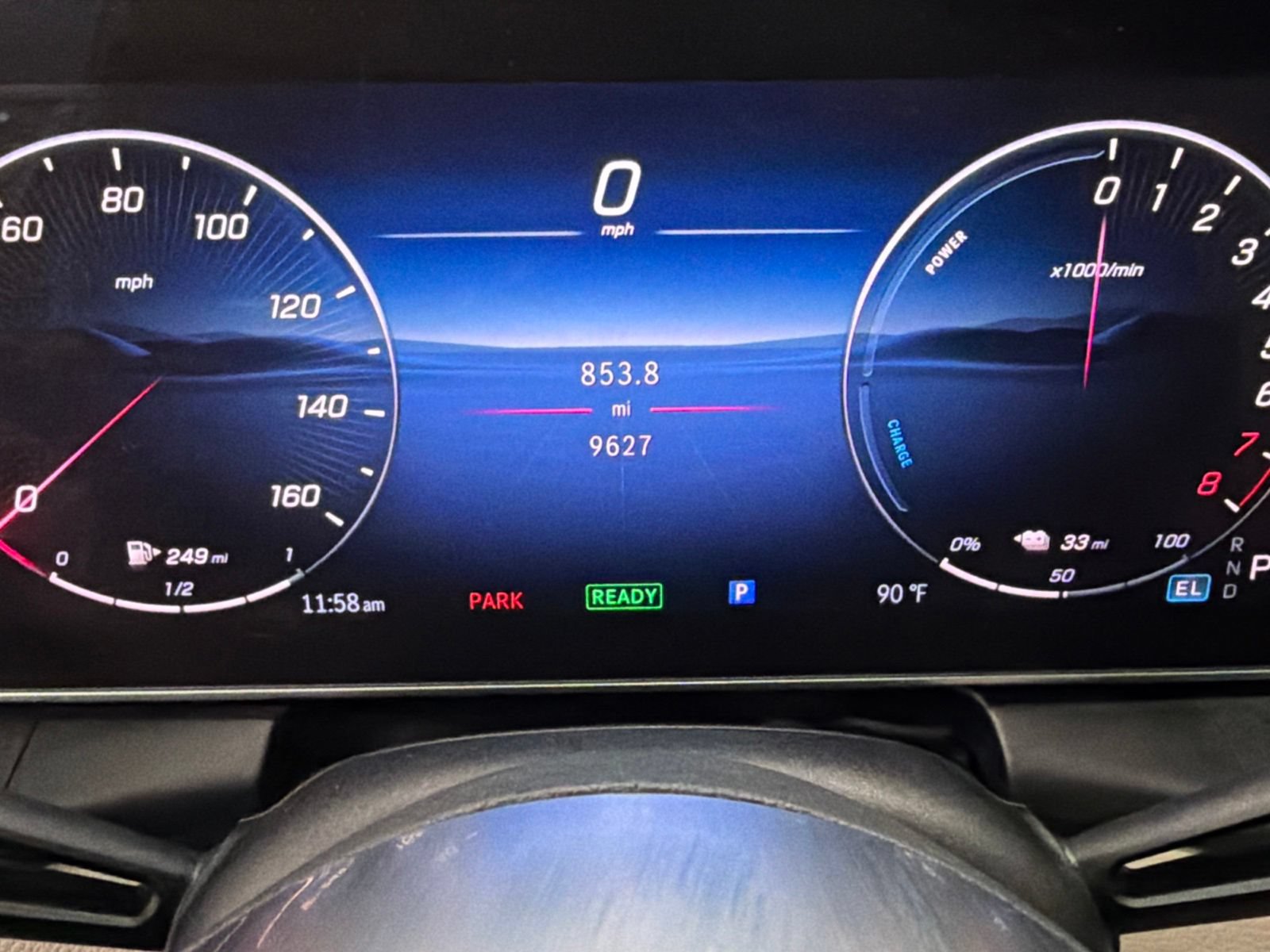 Used 2025 Mercedes-Benz GLC 350e 4MATIC image 31