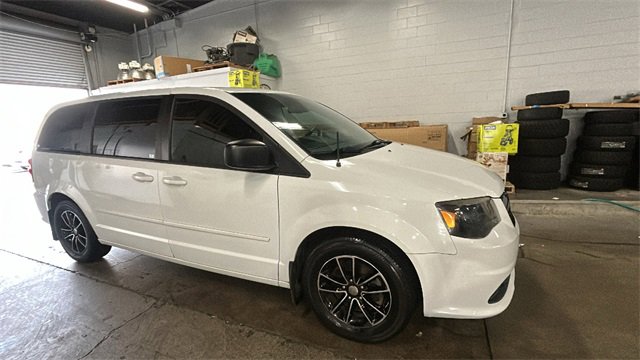 Used 2015 Dodge Grand Caravan SE w/ Quick Order Package 29E SE image 7