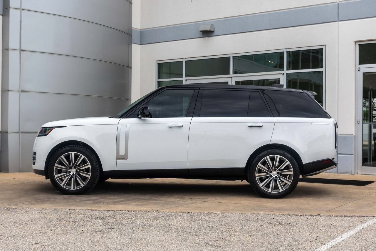 Used 2025 Land Rover Range Rover Long Wheelbase Autobiography AWD/4WD image 16