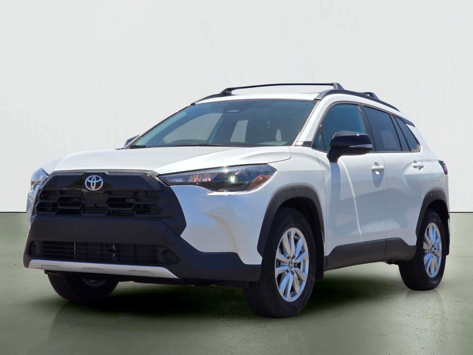 Used 2026 Toyota Corolla Cross LE w/ Moonroof Package AWD/4WD image 2