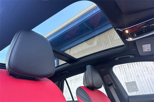 Used 2024 Mercedes-Benz GLC 43 AMG 4MATIC image 20