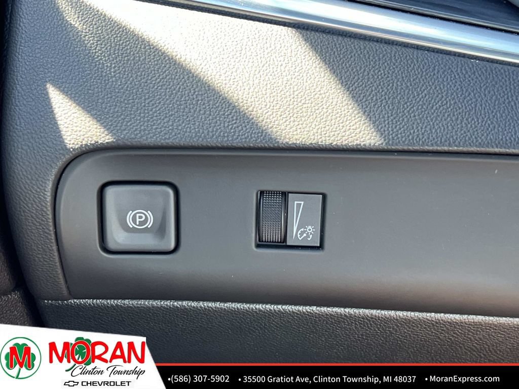 Used 2024 Buick Enclave Essence w/ Sport Touring Edition FWD image 28