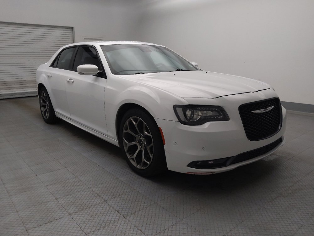 Used 2015 Chrysler 300 S w/ 300S Premium Group RWD image 13