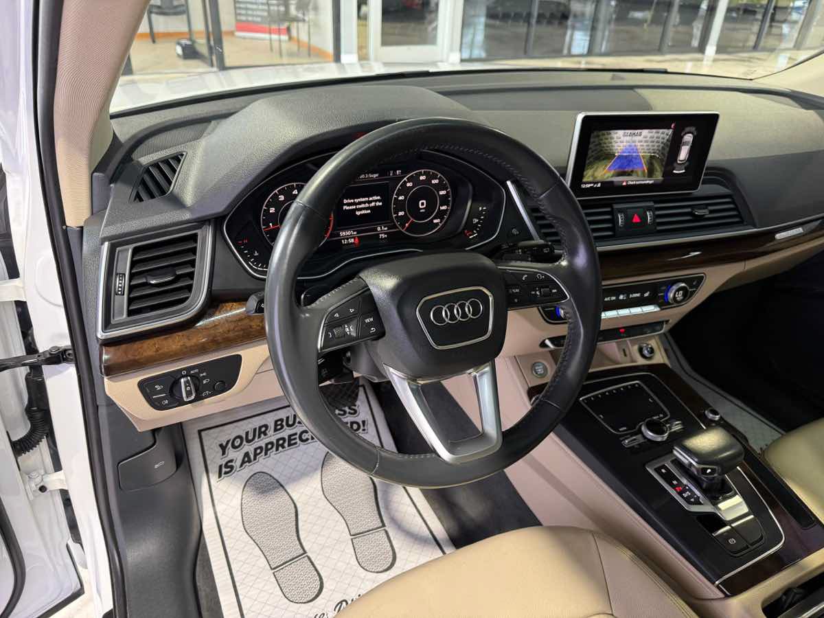 Used 2020 Audi Q5 2.0T Premium Plus w/ Premium Plus Package AWD/4WD image 31