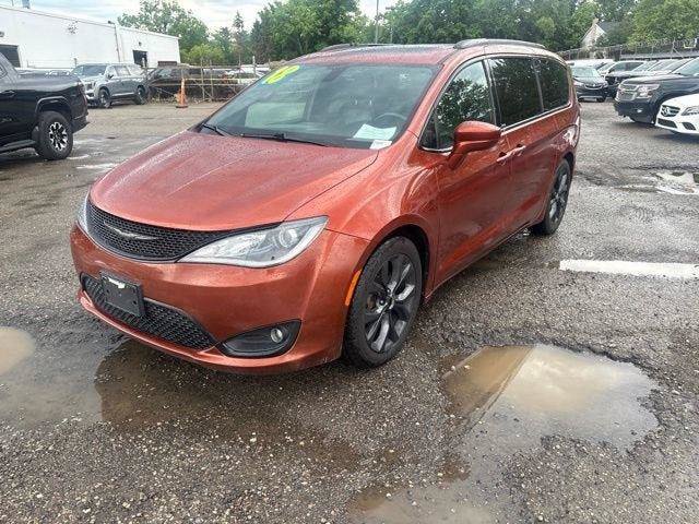 Used 2018 Chrysler Pacifica Touring-L Plus FWD image 27