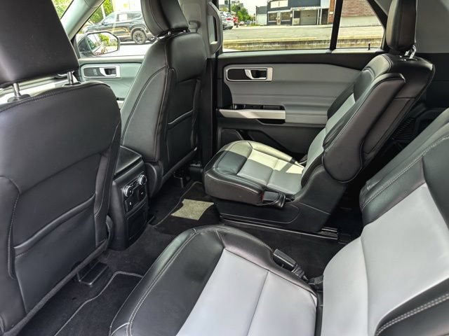 Used 2022 Ford Explorer XLT AWD/4WD image 21