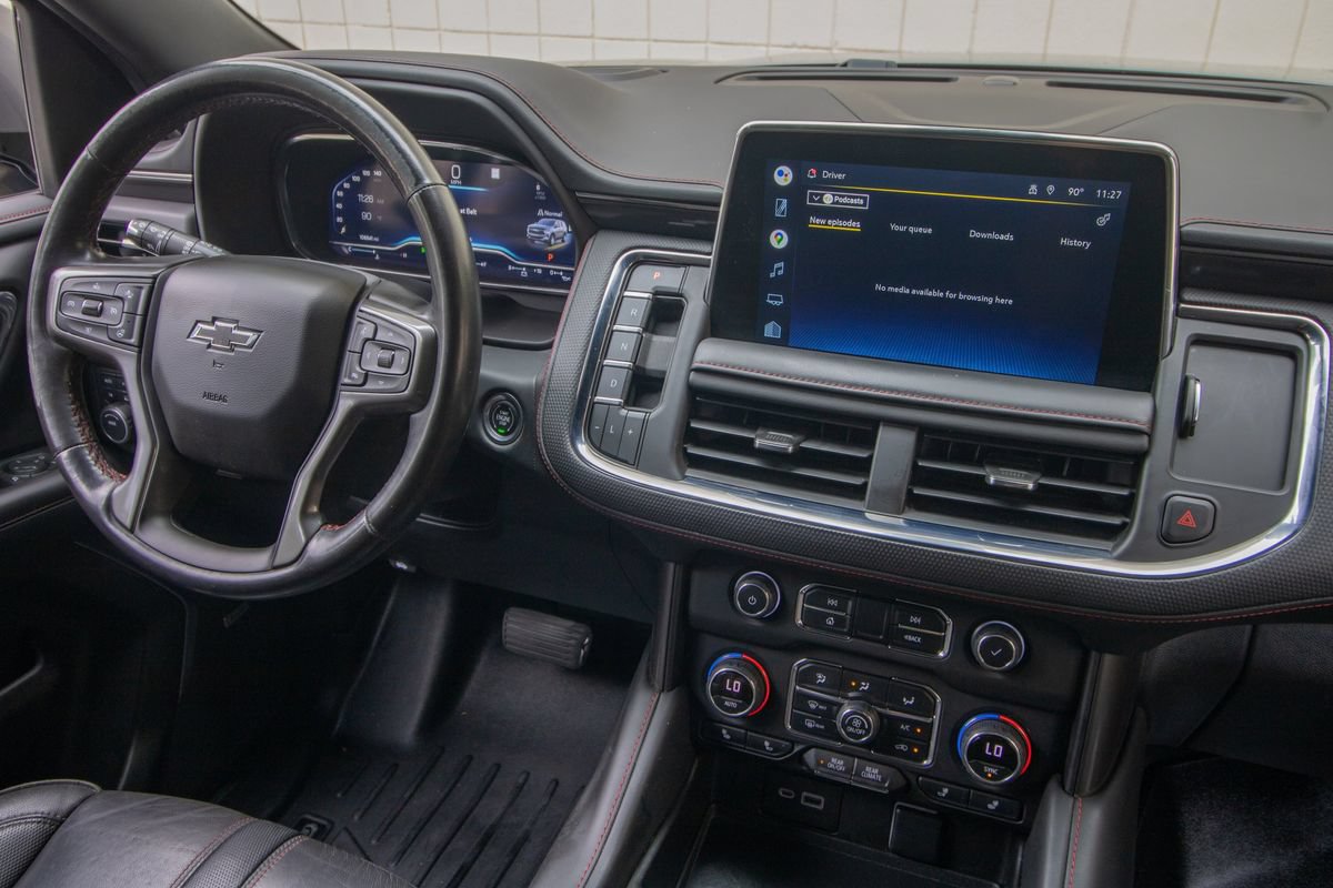 Used 2022 Chevrolet Suburban RST w/ Luxury Package AWD/4WD image 25
