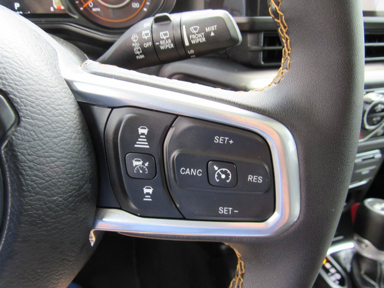 Used 2024 Jeep Wrangler Unlimited Sahara w/ Technology Group AWD/4WD image 22