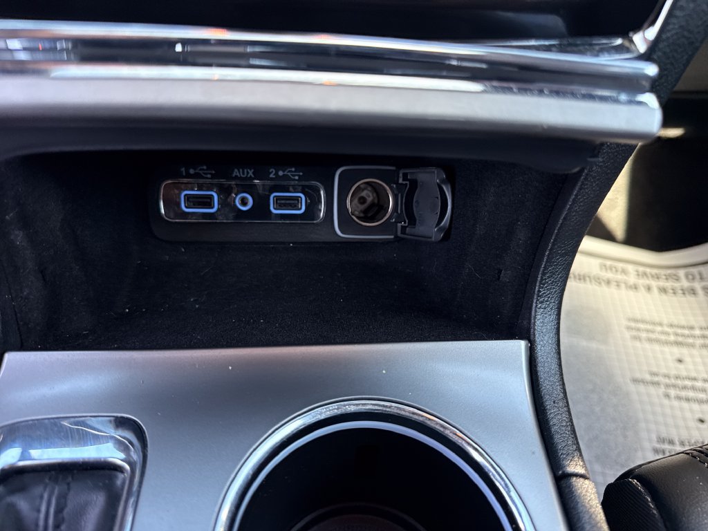 Used 2022 Jeep Grand Cherokee Limited AWD/4WD image 30