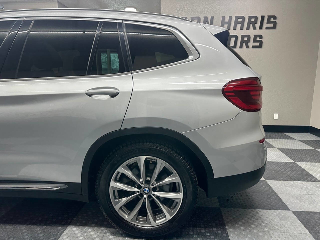 Used 2018 BMW X3 xDrive30i image 12