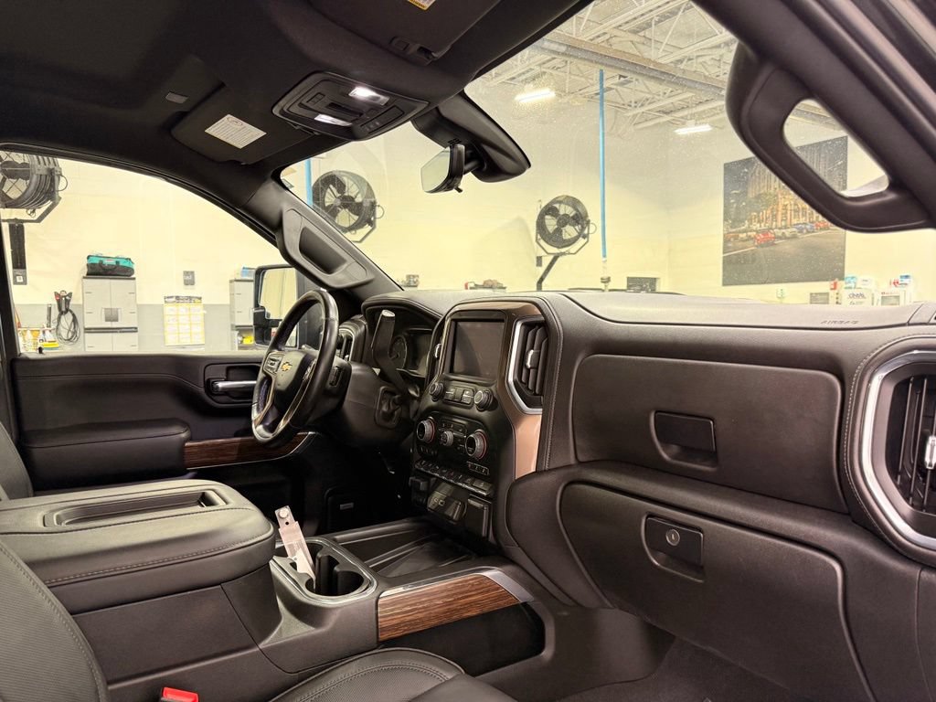 Used 2022 Chevrolet Silverado 3500 High Country w/ Z71 Off-Road Package AWD/4WD image 27