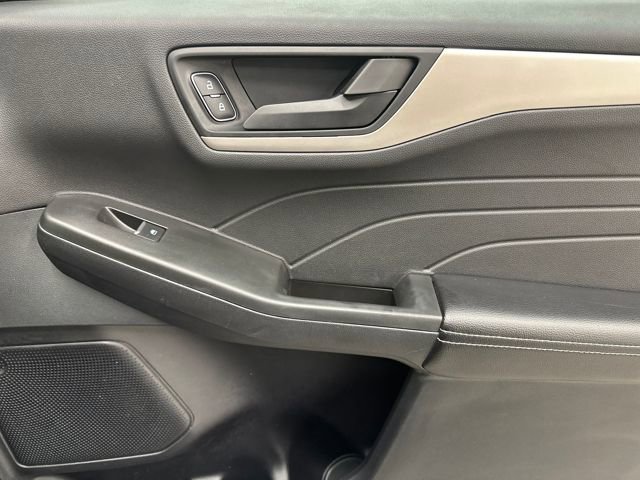 Used 2022 Ford Escape SE w/ Cold Weather Package image 20