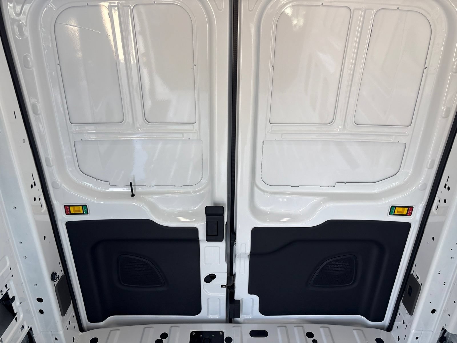 New 2026 Ford Transit 250 148 Medium Roof RWD image 13