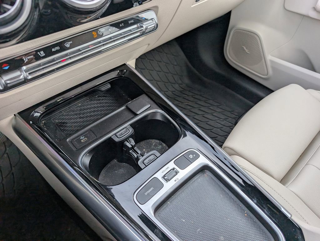 Used 2024 Mercedes-Benz GLA 250 4MATIC image 16