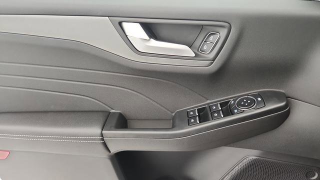 New 2026 Ford Escape SE w/ Class II Trailer Tow Package image 20