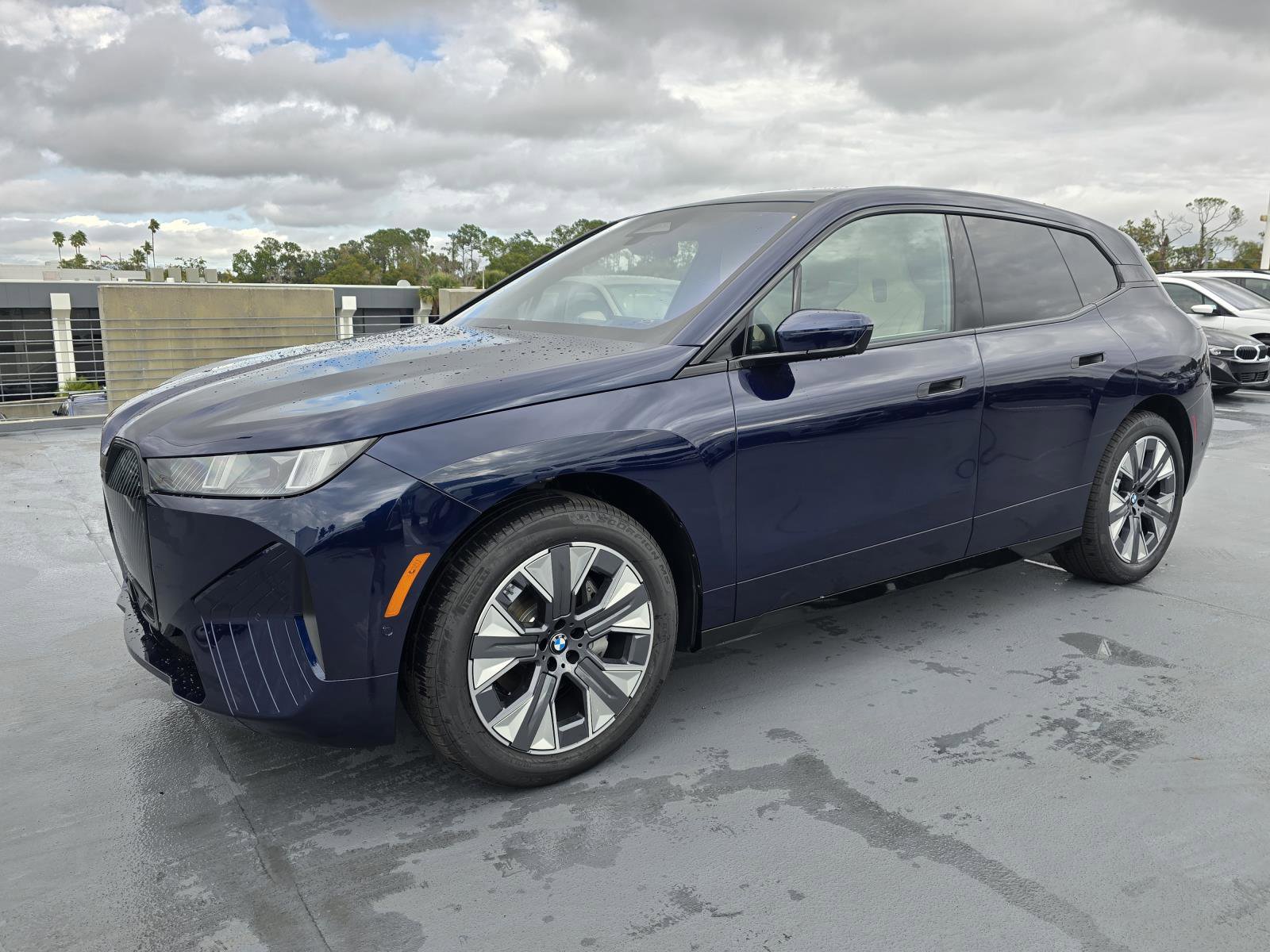 New 2026 BMW iX xDrive60 w/ Premium Package image 23