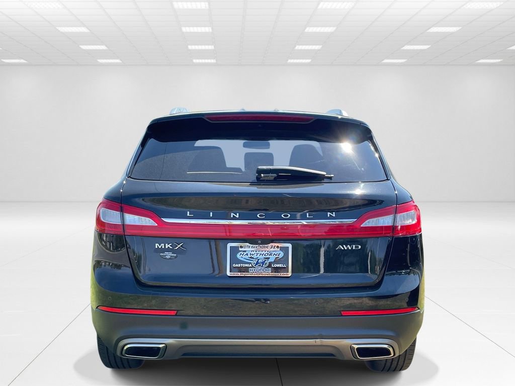 Used 2017 Lincoln MKX Reserve AWD/4WD image 5