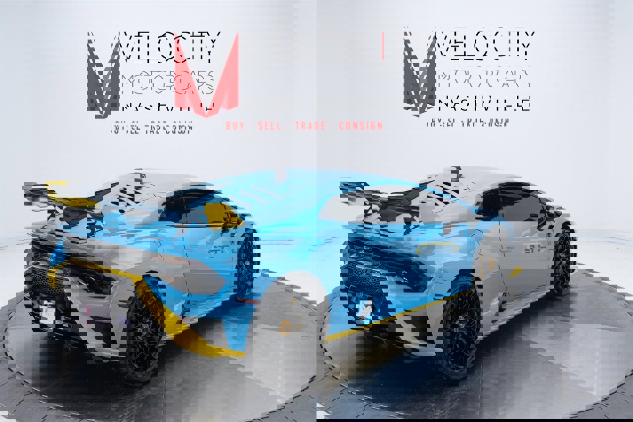 Used 2023 Lamborghini Huracan STO image 14