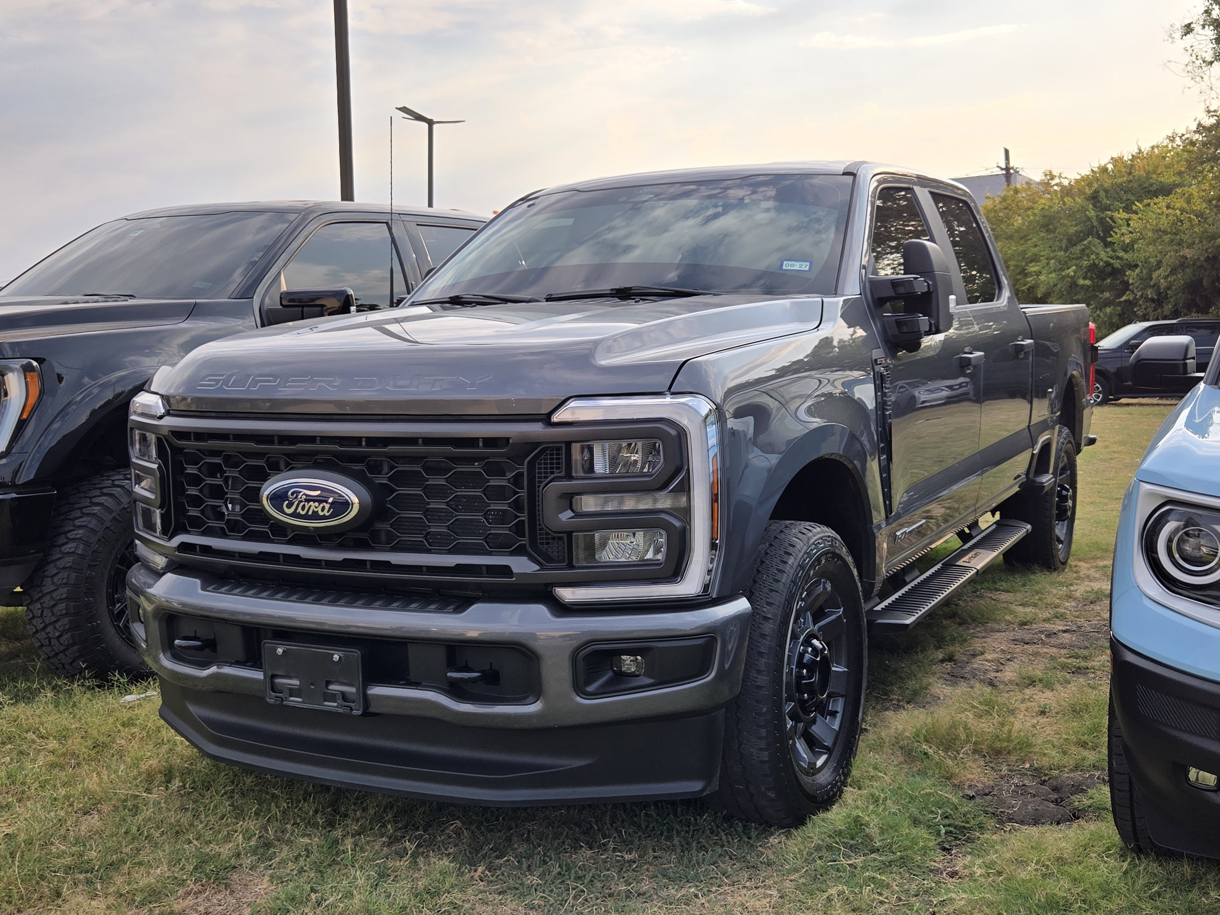 Used 2024 Ford F250 XL w/ STX Appearance Package AWD/4WD image 3
