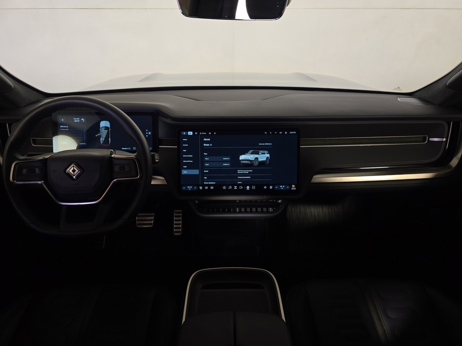 Used 2024 Rivian R1S Adventure image 27