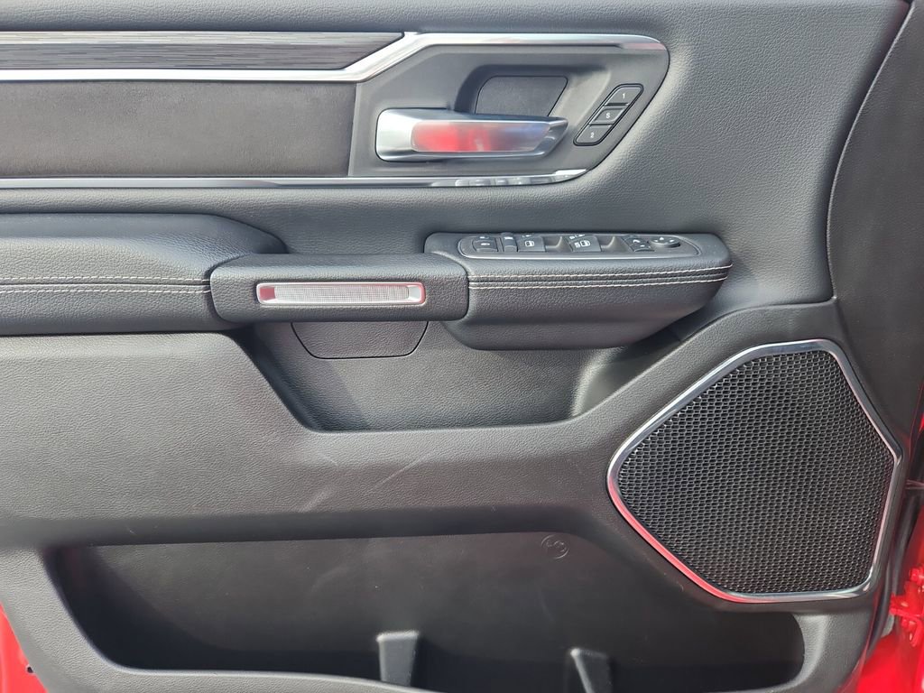 Used 2024 RAM 1500 Laramie image 33