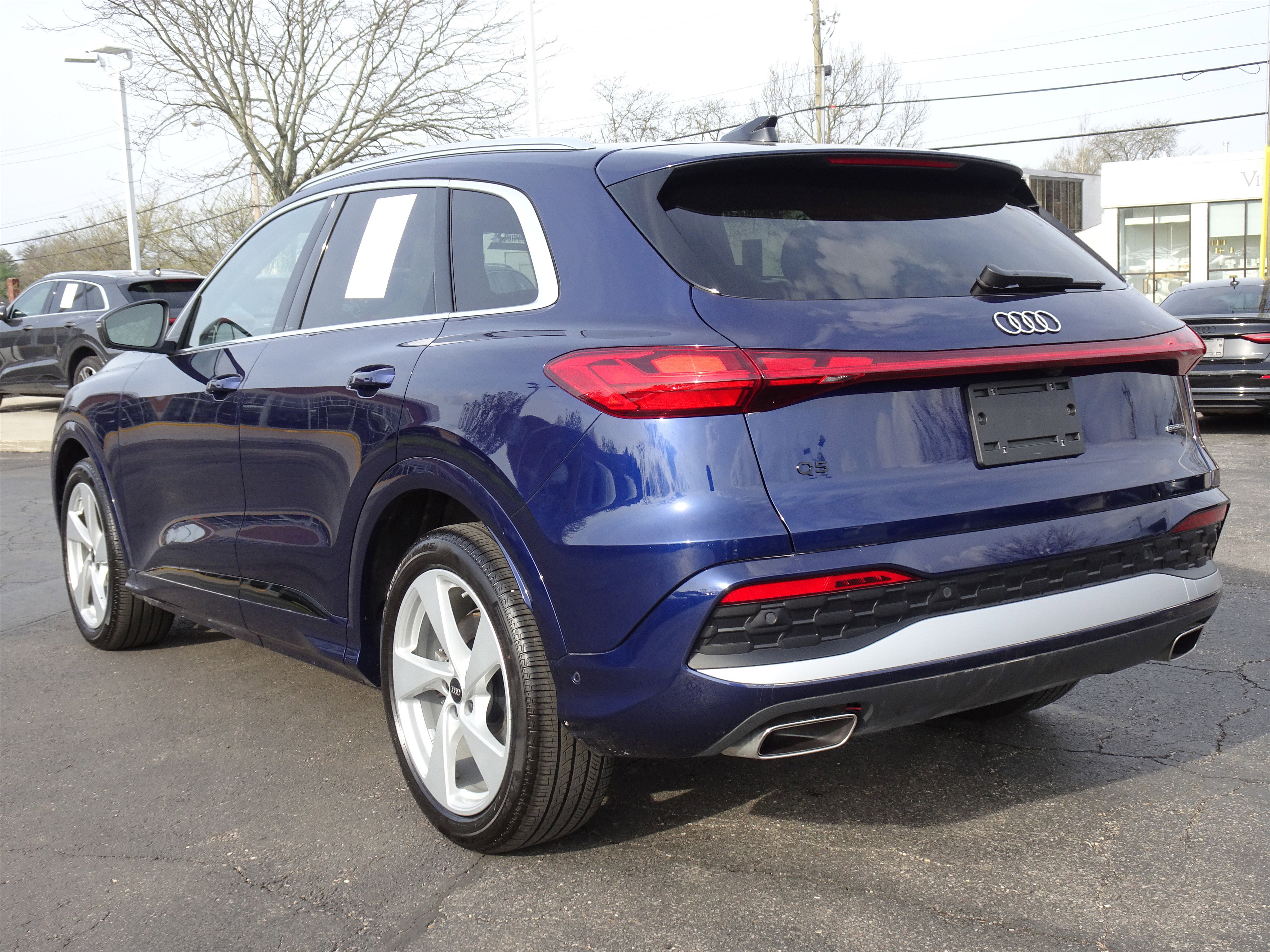 Certified 2025 Audi Q5 Prestige image 3