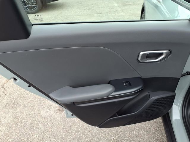 Used 2025 Kia K4 FWD image 8