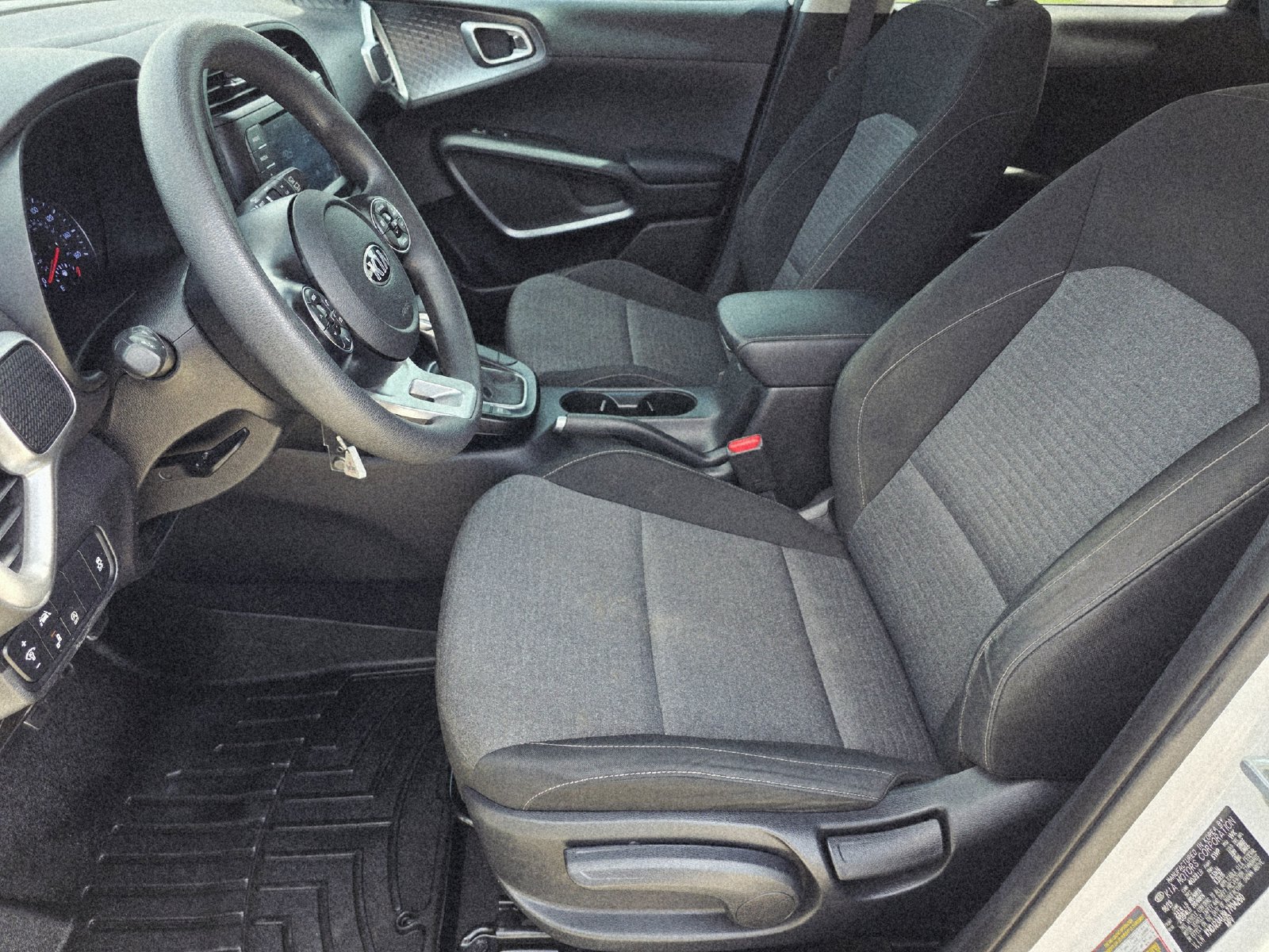 Used 2020 Kia Soul S FWD image 13
