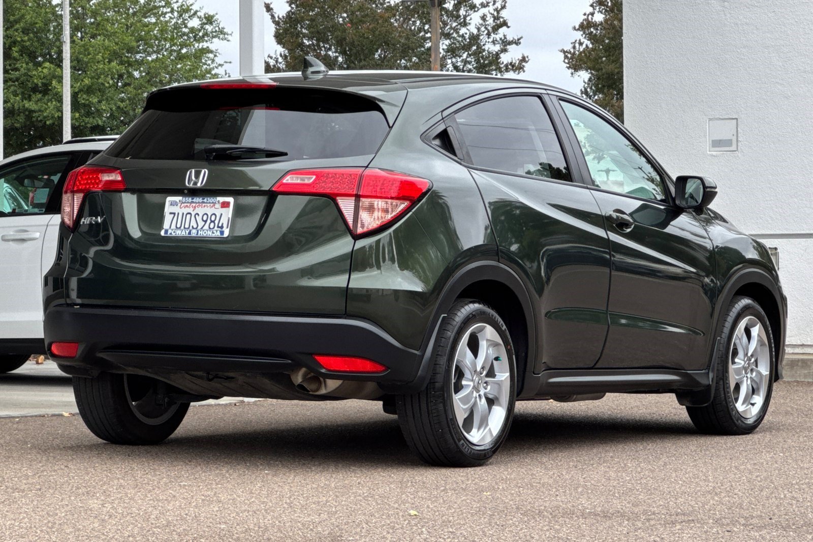 Used 2016 Honda HR-V EX image 9