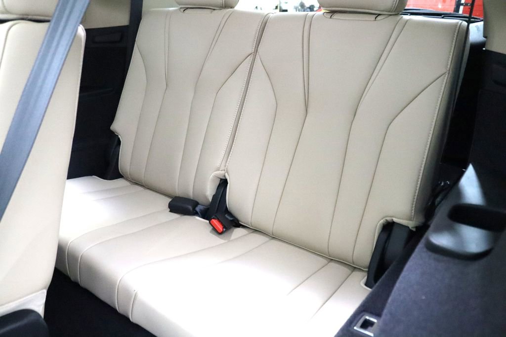 Certified 2026 Acura MDX w/ Advance Package image 12