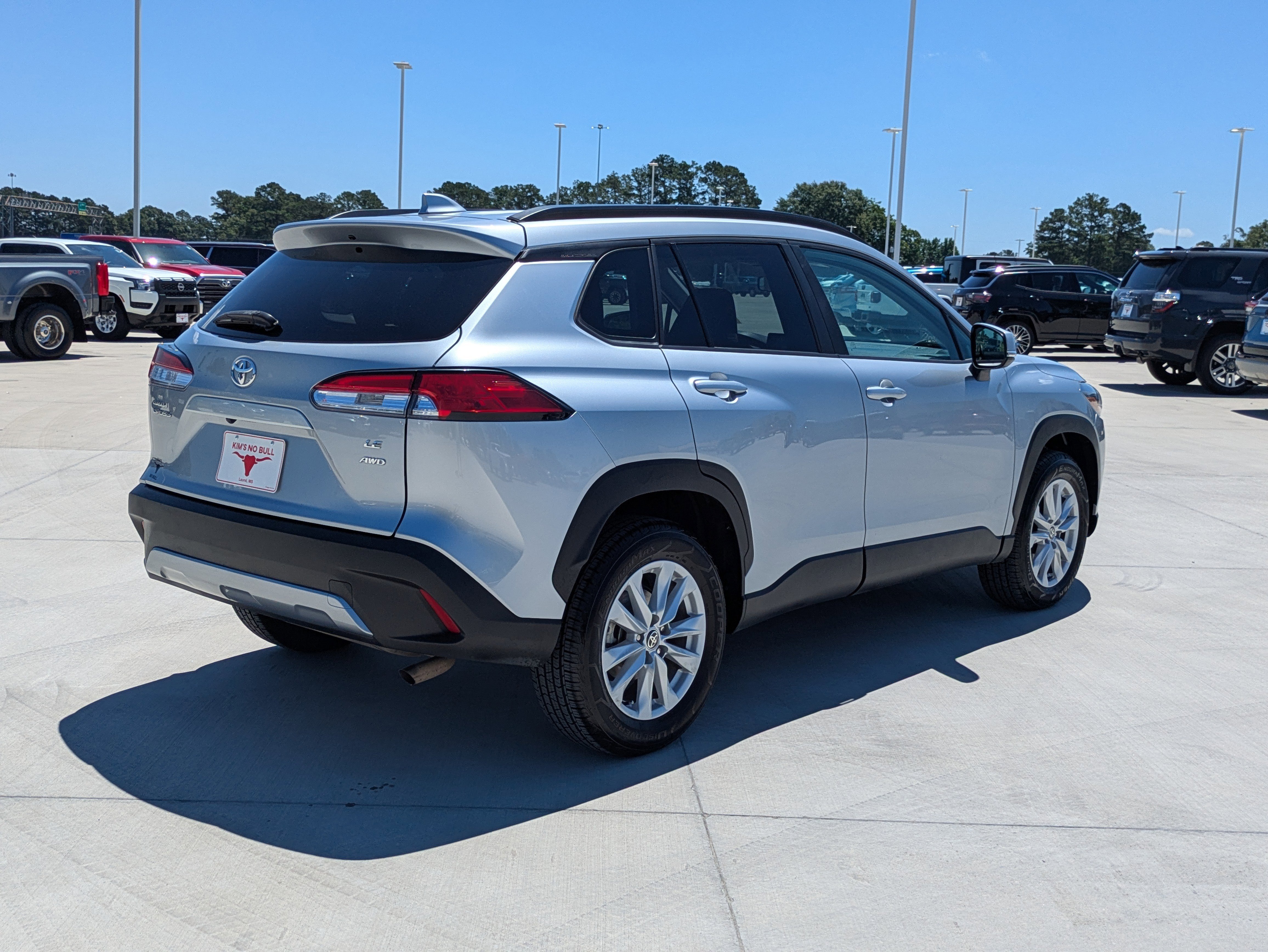 Certified 2022 Toyota Corolla Cross LE AWD/4WD image 5