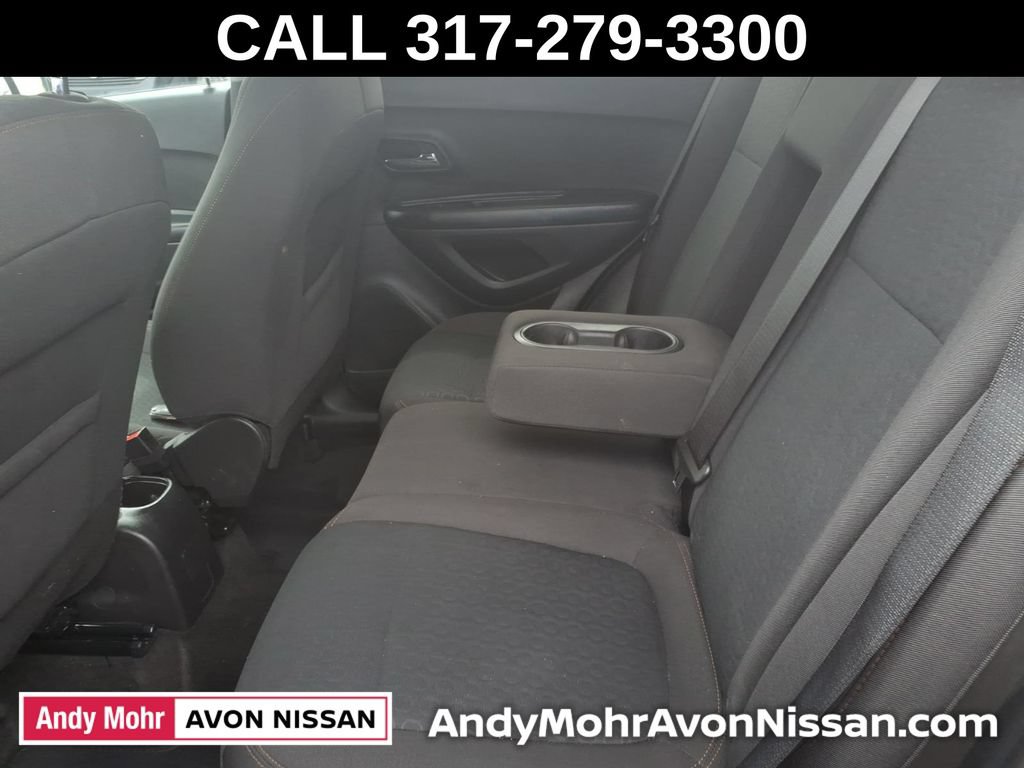 Used 2022 Chevrolet Trax LS w/ Tint and Cruise Package AWD/4WD image 30