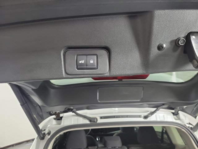 Used 2024 Nissan Rogue SV FWD image 33