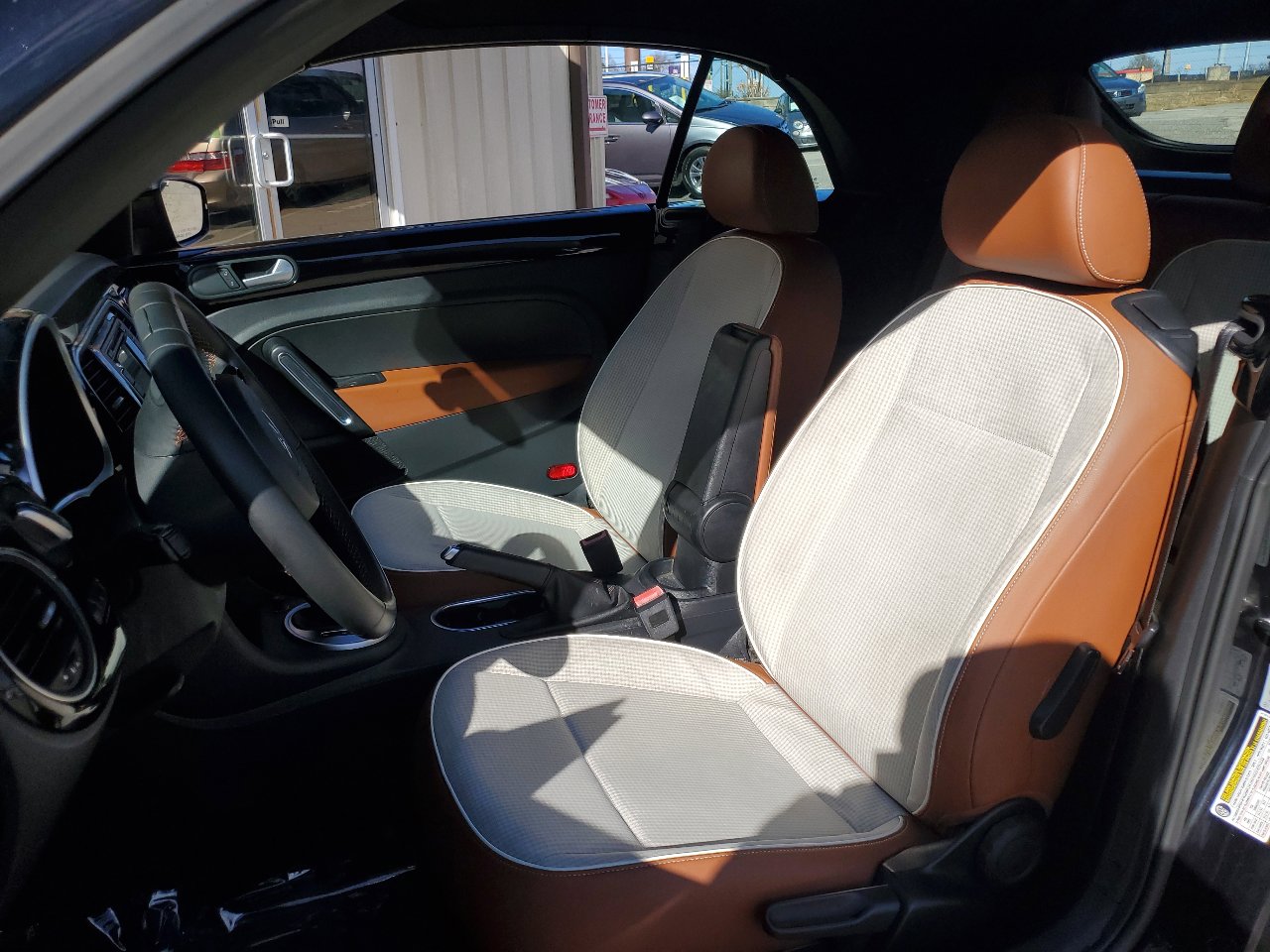 Used 2015 Volkswagen Beetle 1.8T image 17